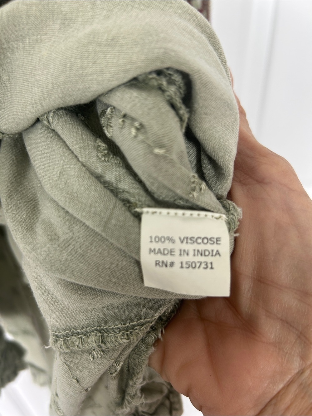 Young Threads Vintage Olive Embroidered Button-Front Top Size Large - Picture 8 of 8